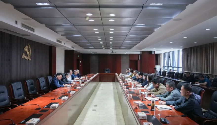 李勇主持召开城市更新项目工作专题推进会