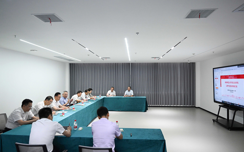 沈晓明调研高校文博人才培养工作