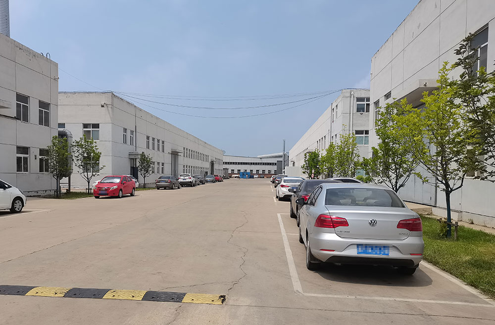 河北沧州沧狮工业园区6500平米厂房出租-24小时安保