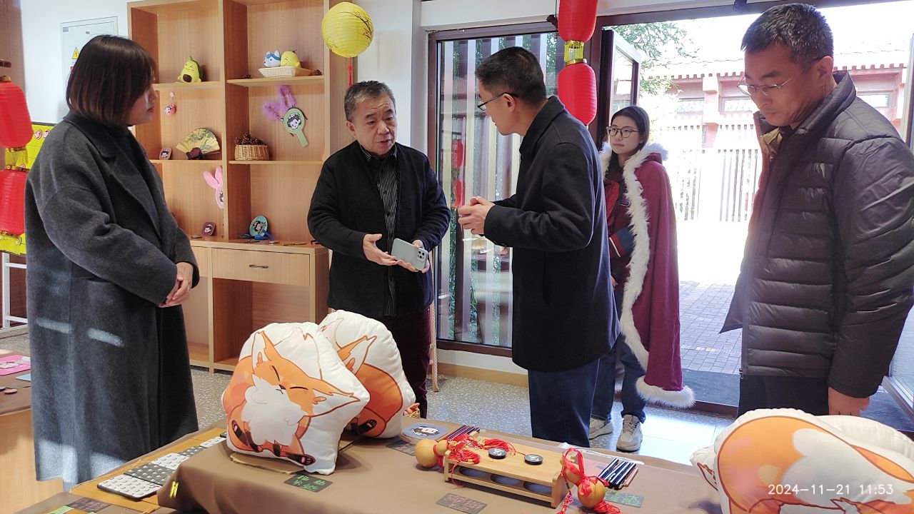 大芬文创产业联盟来我县考察